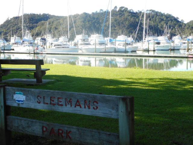 Apartment By The Marina Whitianga Exterior photo
